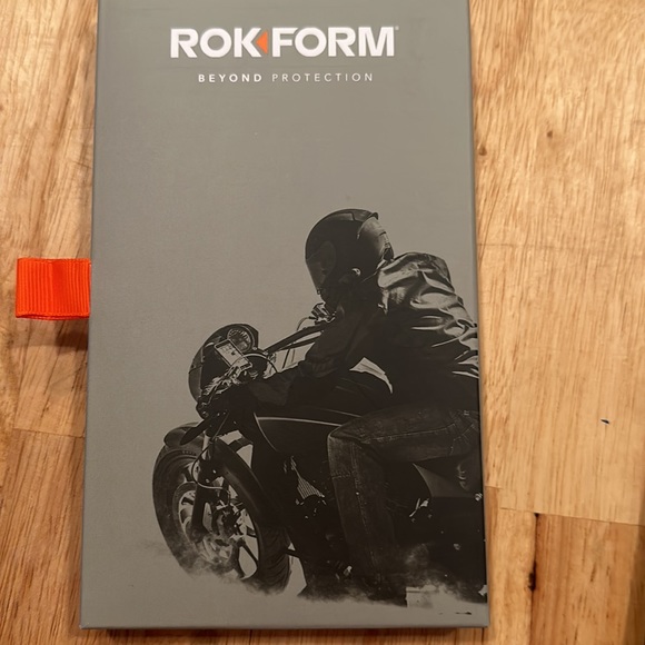 IPHONE 8/7/6 PLUS RUGGED PHONE CASE. SLIM/ MILITARY GRADE/DROP PROTECTION - Picture 2 of 5